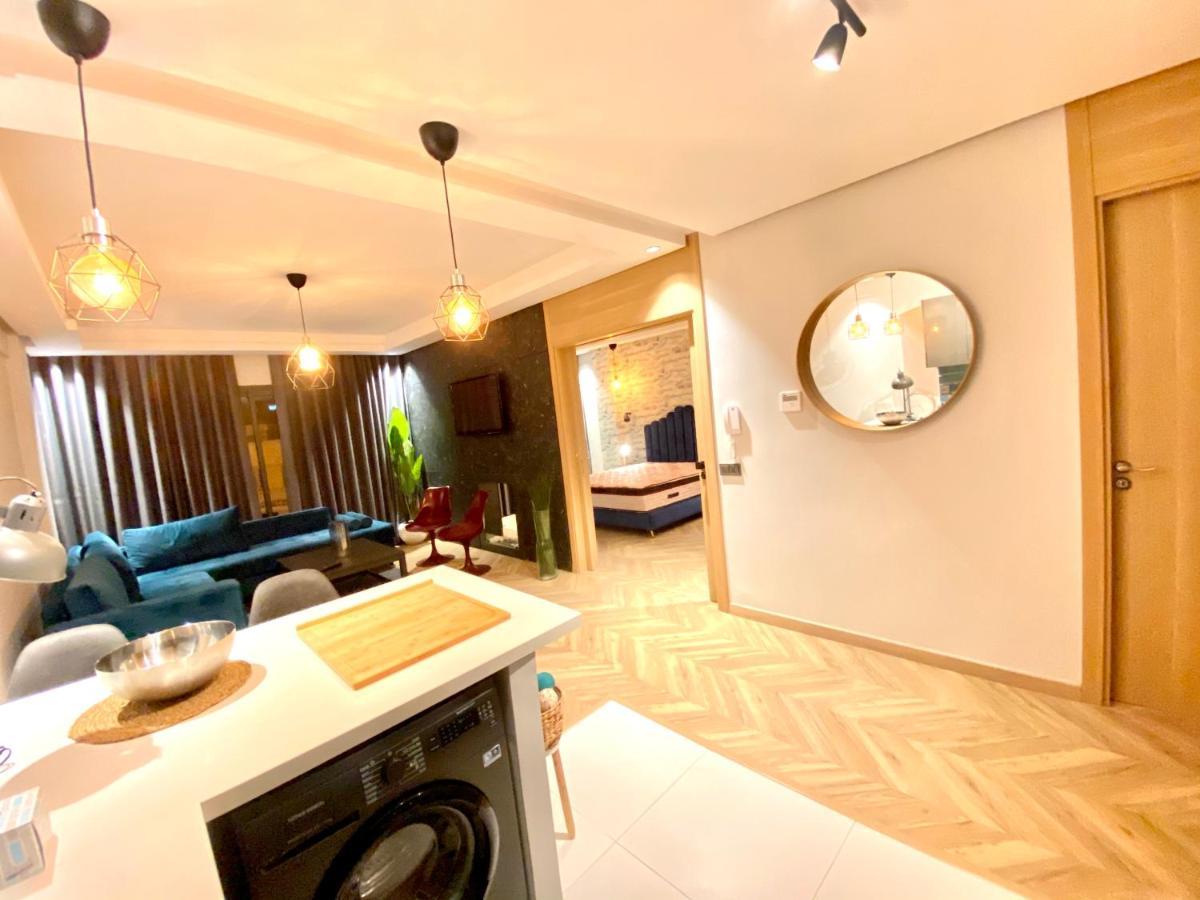 Spacious New 1-Bedroom Unit In Downtown W Terrace And Free Parking Casablanca Buitenkant foto